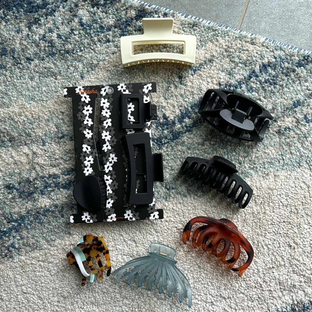 BUNDLE of Claw Hair Clips - 9 total!